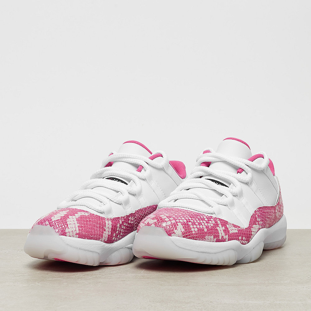 Jordan Air Jordan 11 Retro Low white / watermelon snakeskin