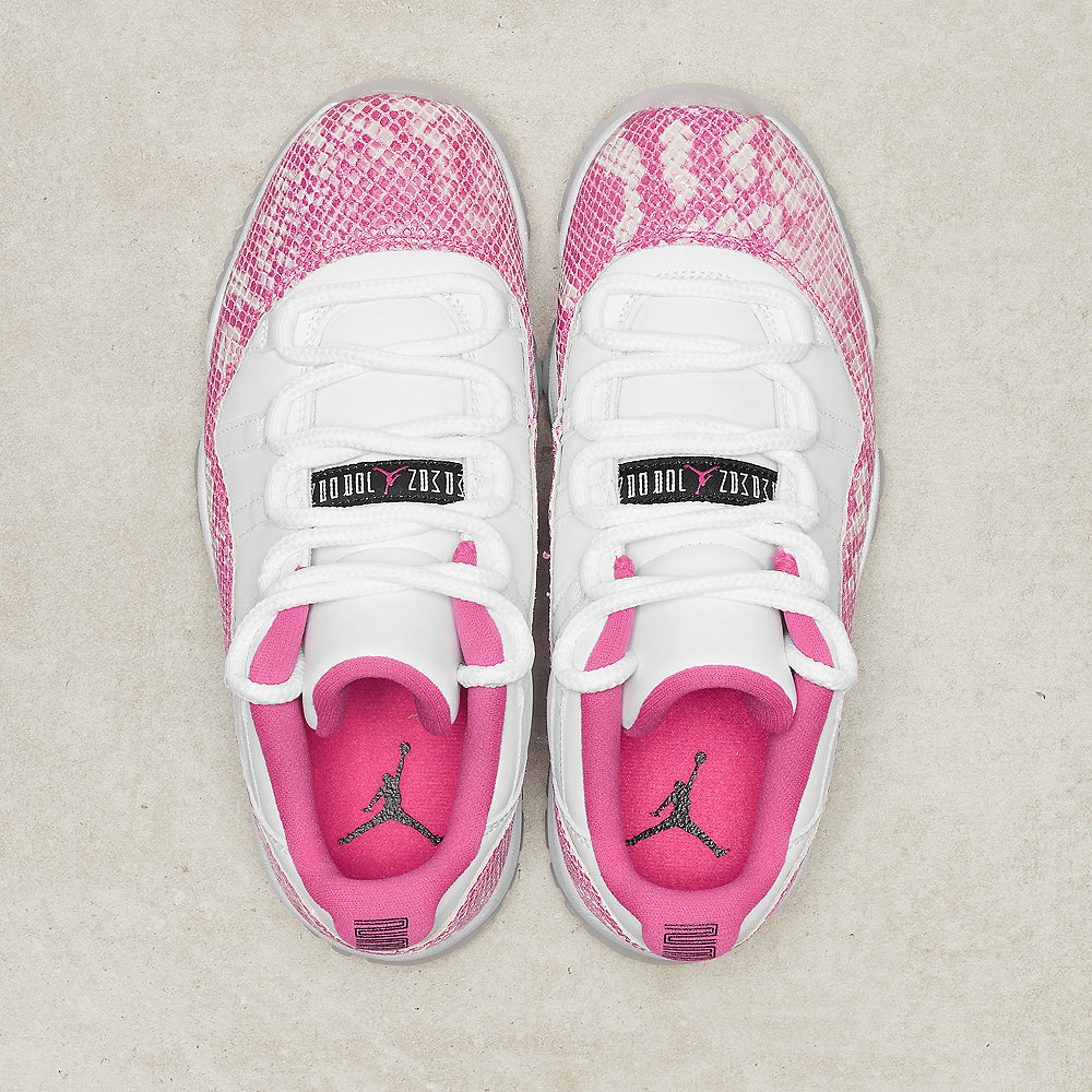 Jordan Air Jordan 11 Retro Low white / watermelon snakeskin