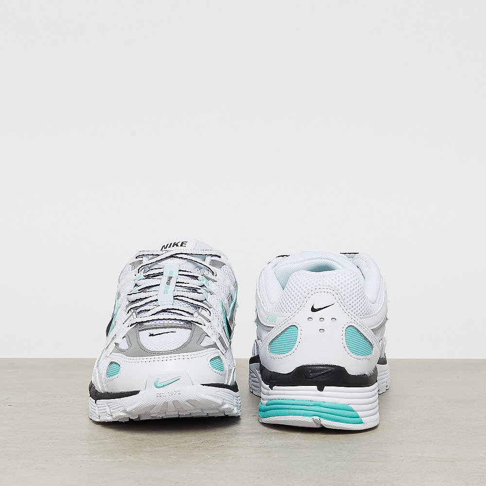NIKE W NIKE P-6000 white/black-metallic silver-light aqua