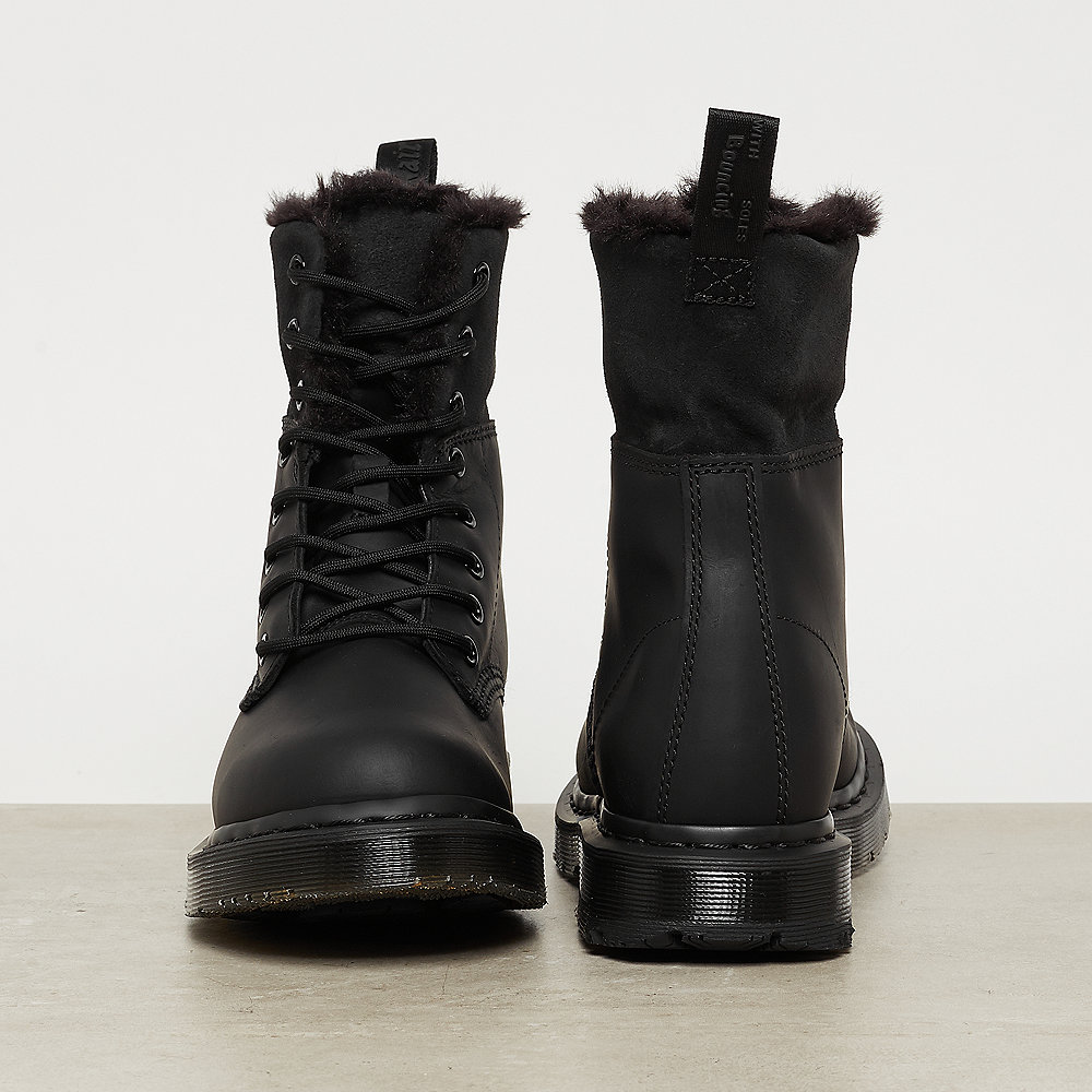 Dr. Martens 8 Eye Boot 1460 Kolbert