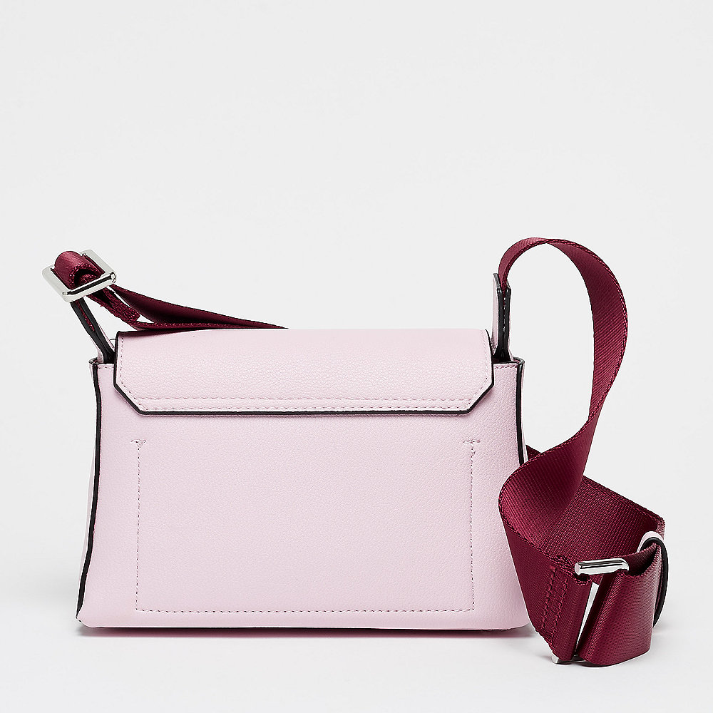 Calvin Klein Snap Flap Crossbody pastel pink