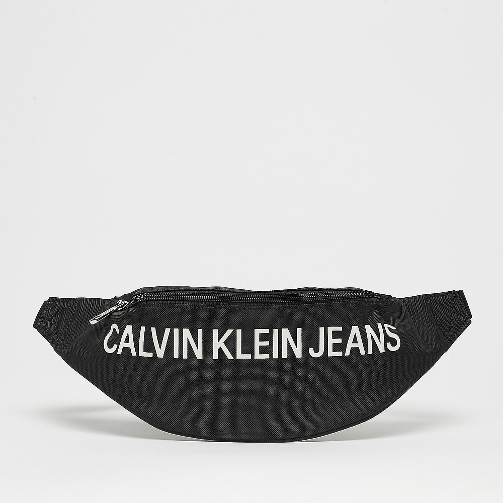 Calvin Klein Street Pack billboard print