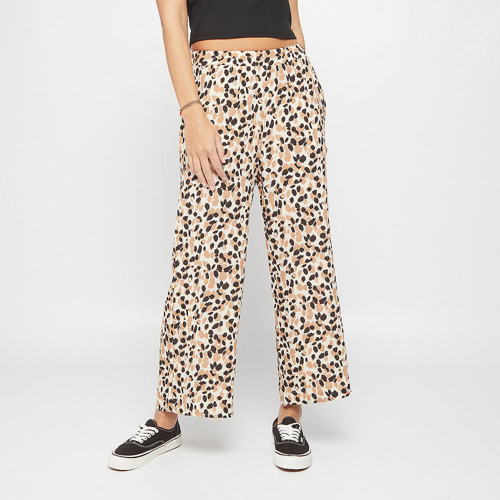Edited Justina Culotte leo