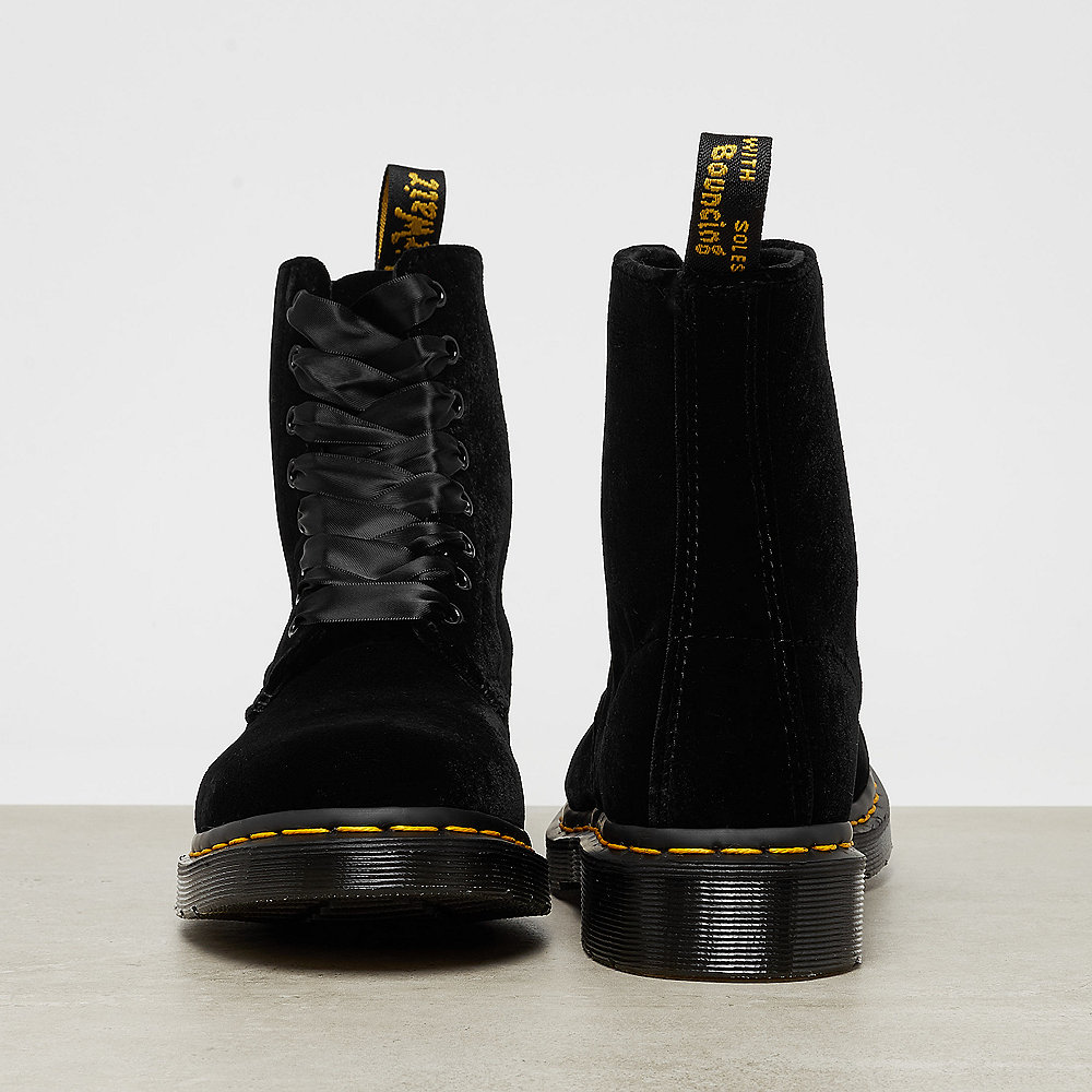 Dr. Martens 1460 Pascal black velvet