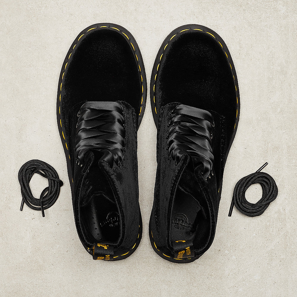 Dr. Martens 1460 Pascal black velvet