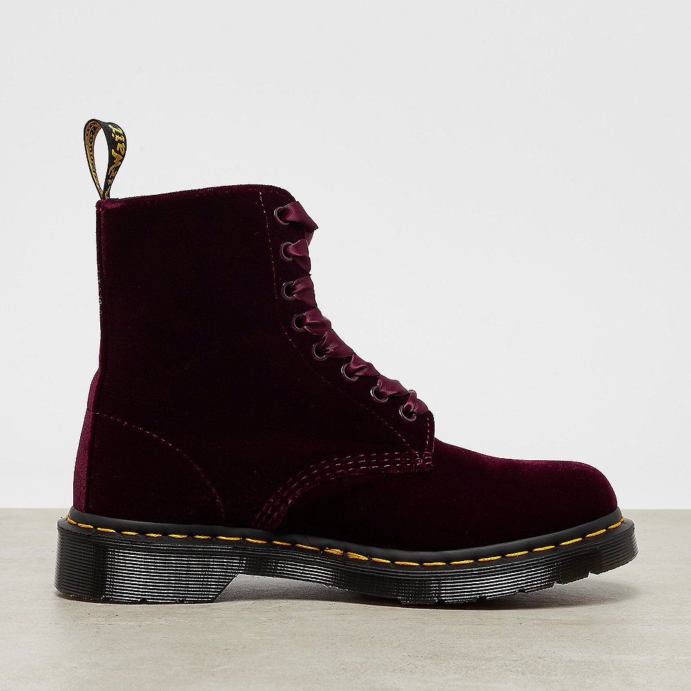 Dr. Martens 1460 Pascal cherry red velvet