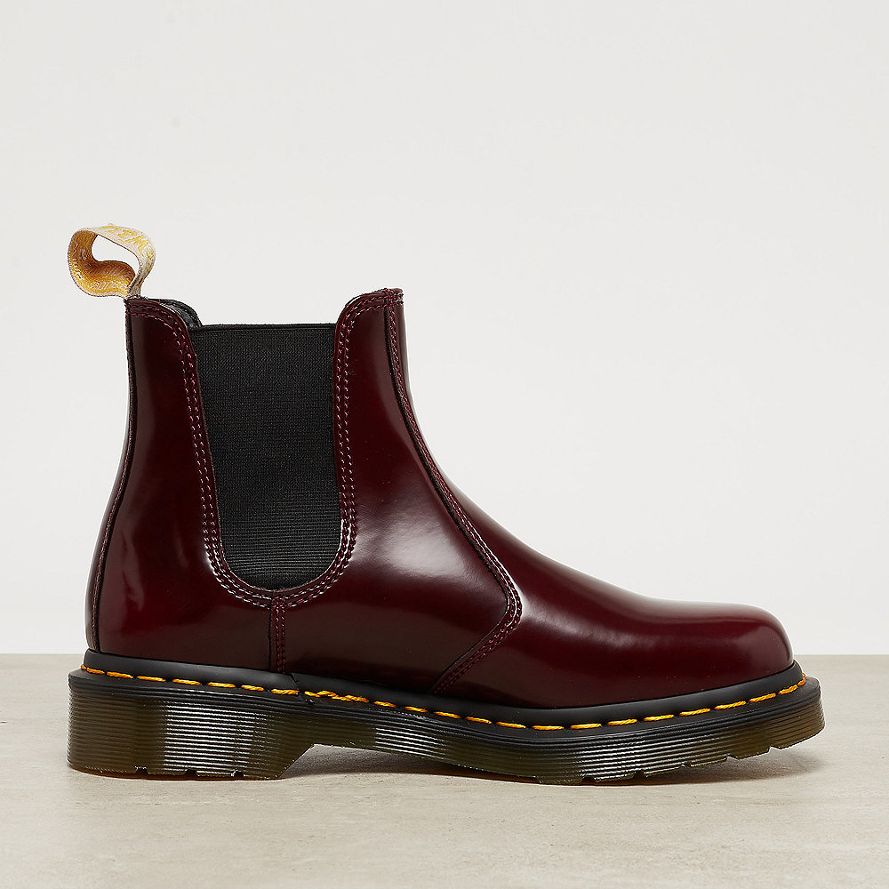 Dr. Martens Vegan 2976 Chelsea Cherry Red Cambridge Brush