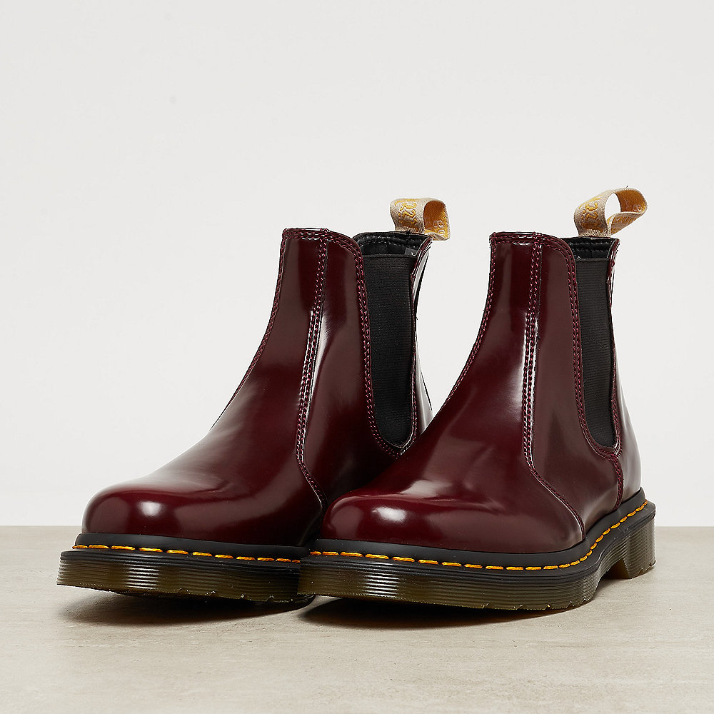 Dr. Martens Vegan 2976 Chelsea Cherry Red Cambridge Brush