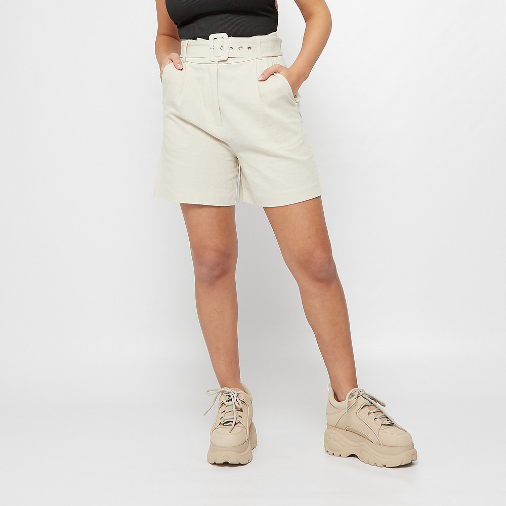 Edited Faye Shorts weiss