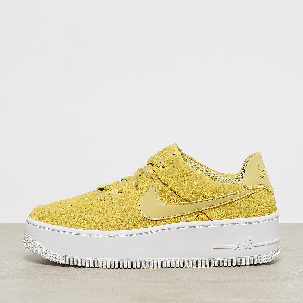 nike air force 1 sage gelb