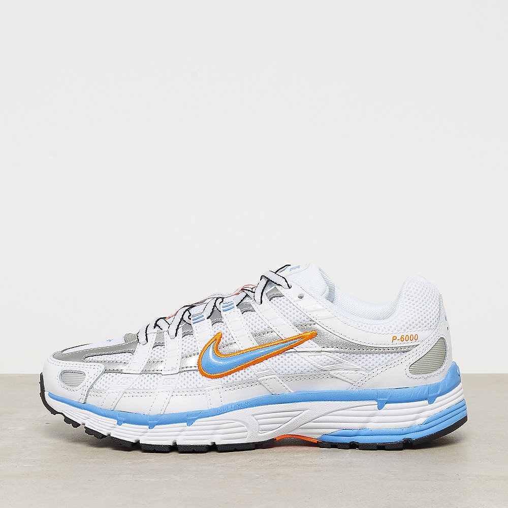 NIKE W NIKE P-6000 white/university blue metallic silver