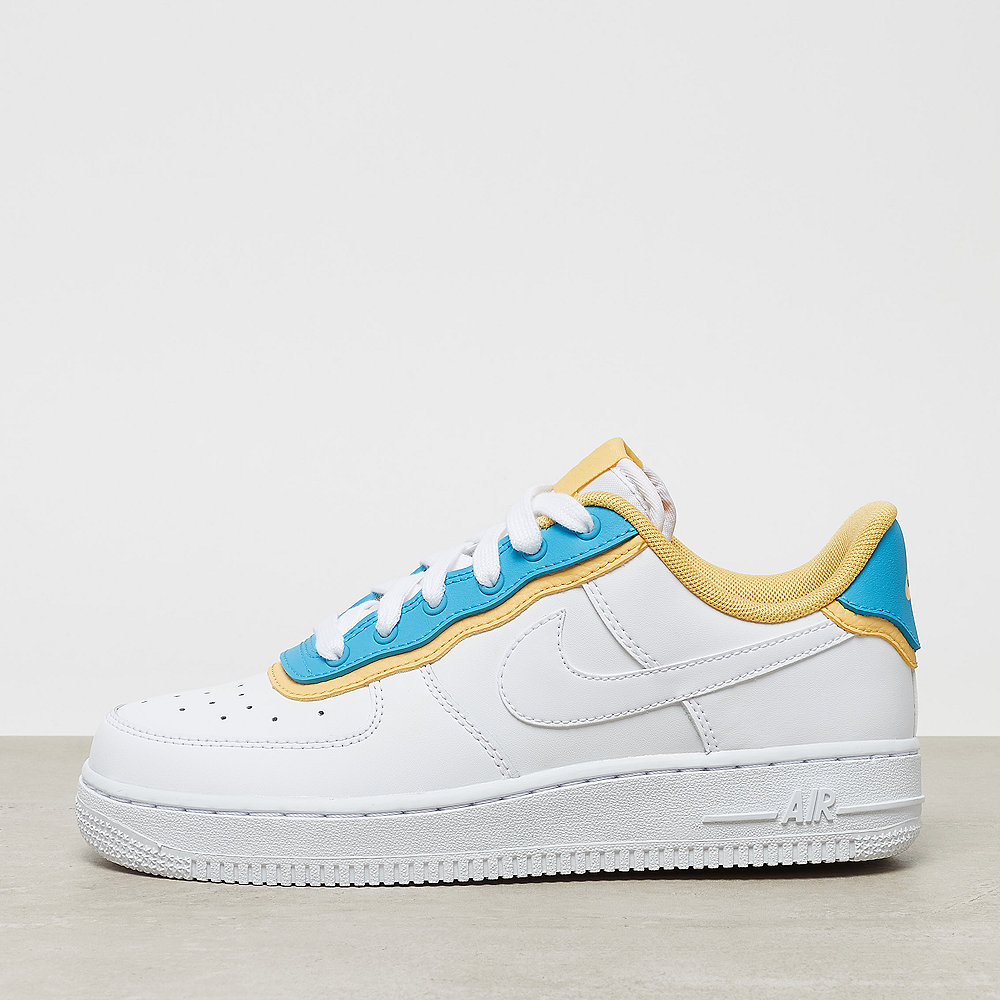 NIKE Wmns Air Force 1 '07 SE white/white-lt blue fury-topaz gold