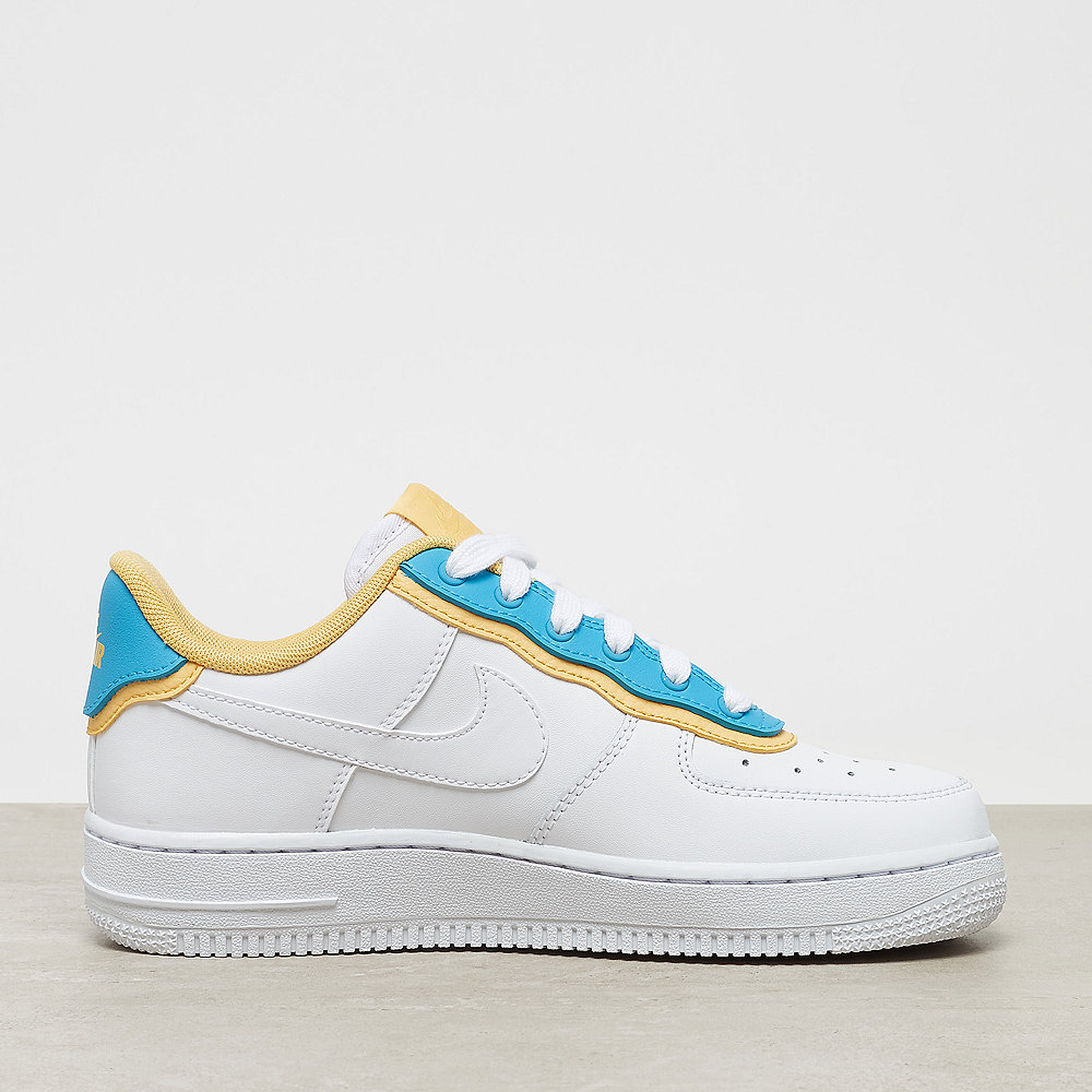 NIKE Wmns Air Force 1 '07 SE white/white-lt blue fury-topaz gold