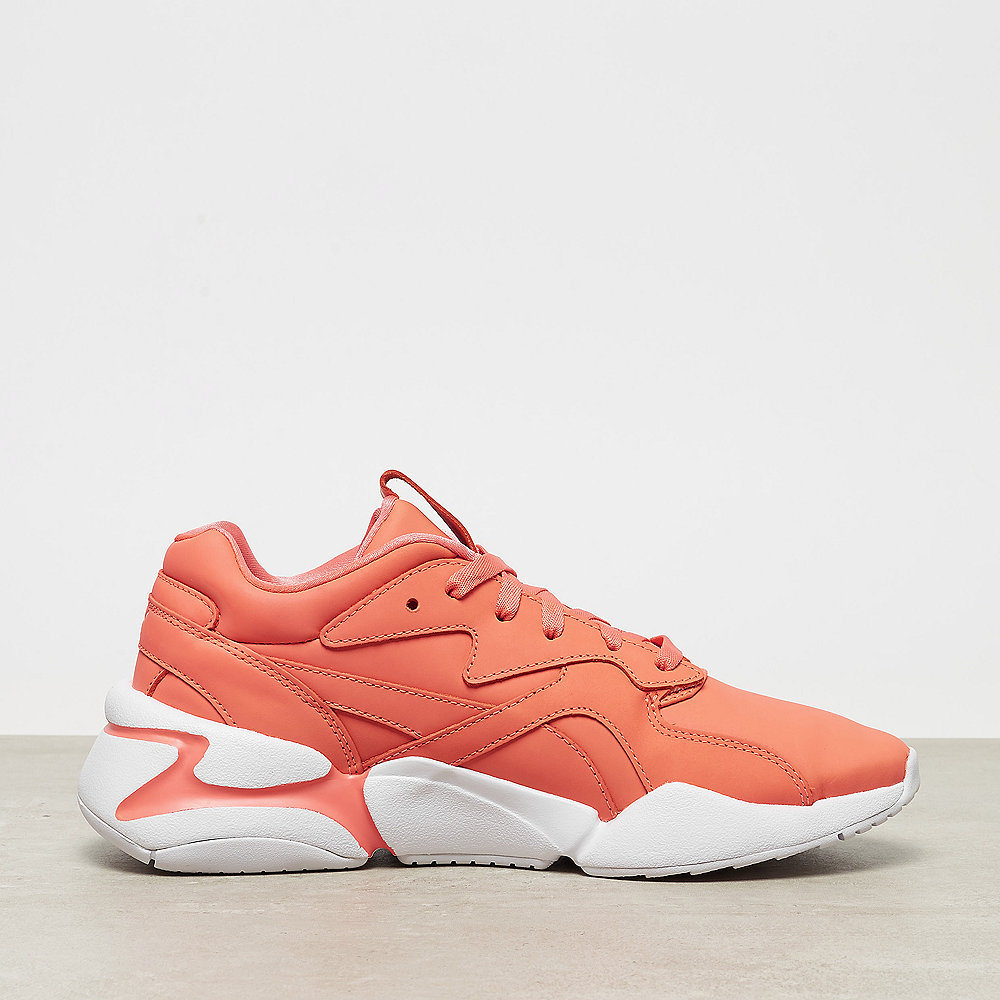Puma Nova X Pantone living coral-puma white