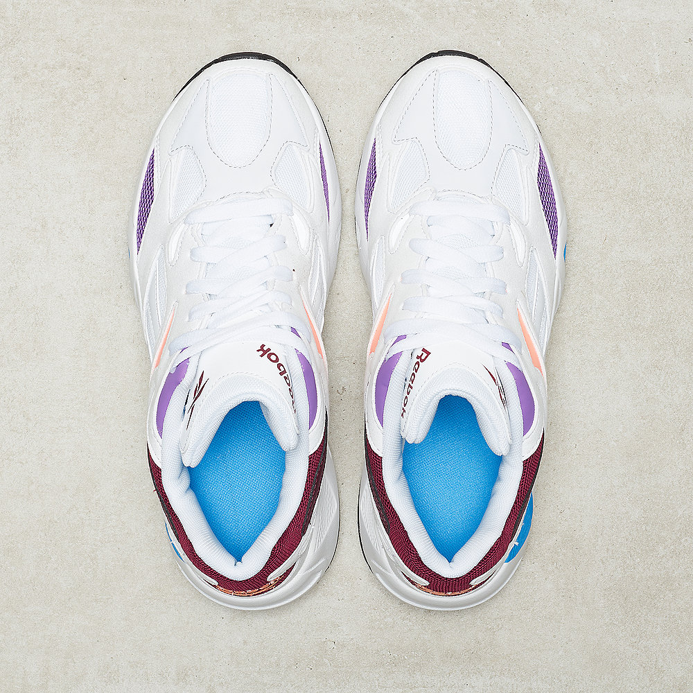 Reebok Aztrek 96 white/porcelain/maroon