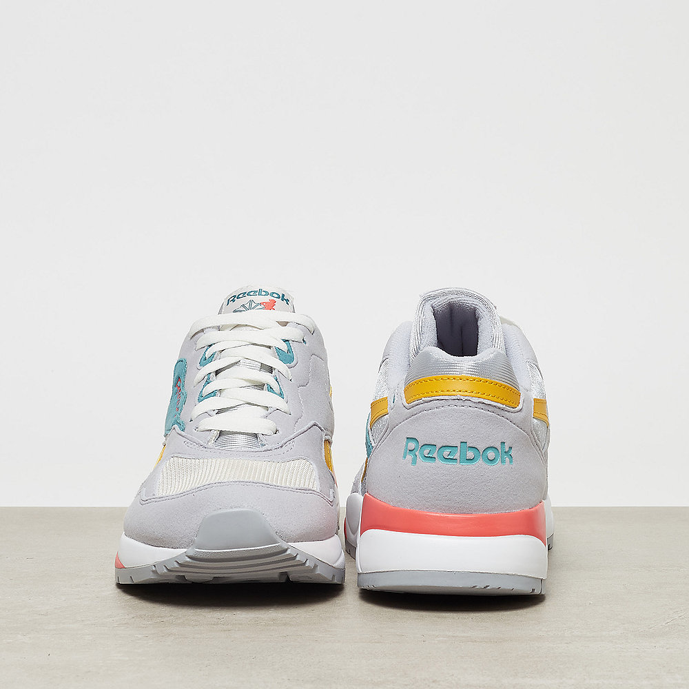 Reebok Bolton Essential MU coldgry/chlk/mineral/fierce/brtrose/wht