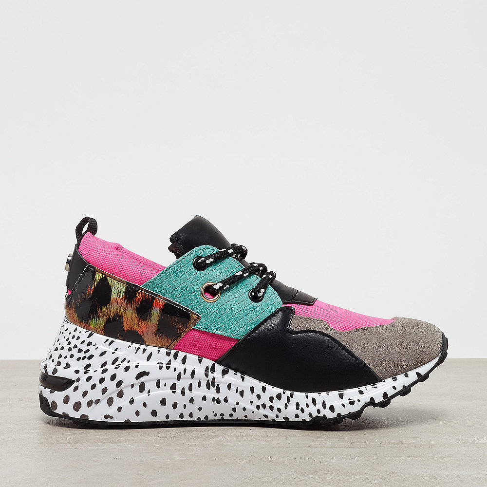 cliff neon green steve madden