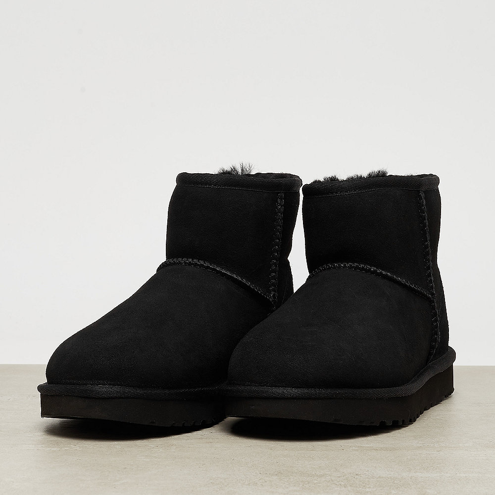 UGG Classic Mini II black
