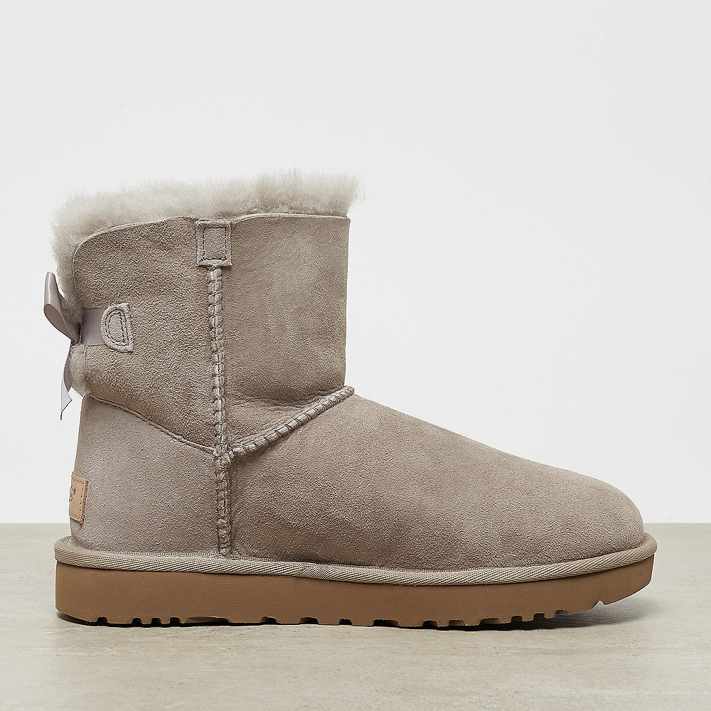 ugg mini bailey bow boots