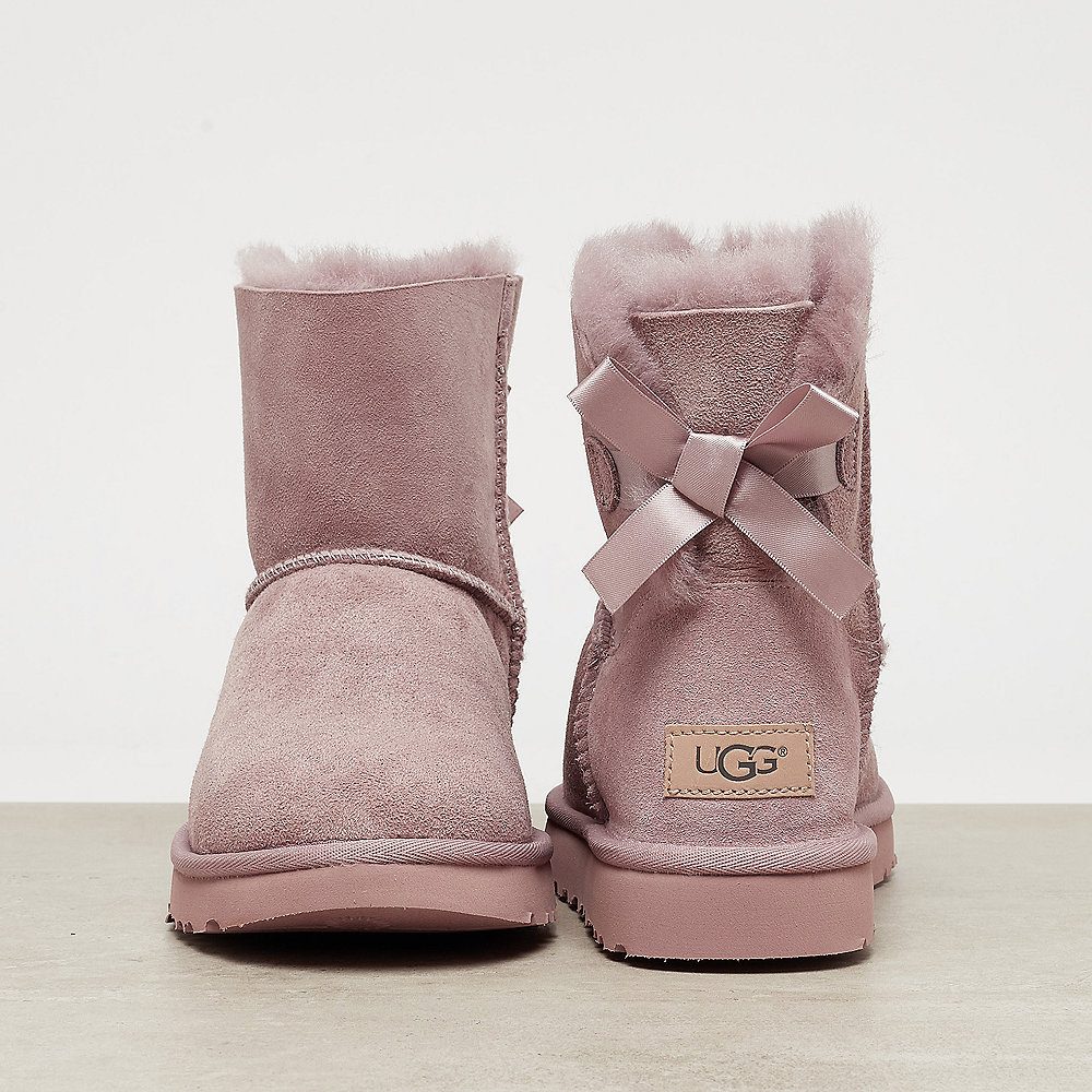 ugg mini bailey bow boots