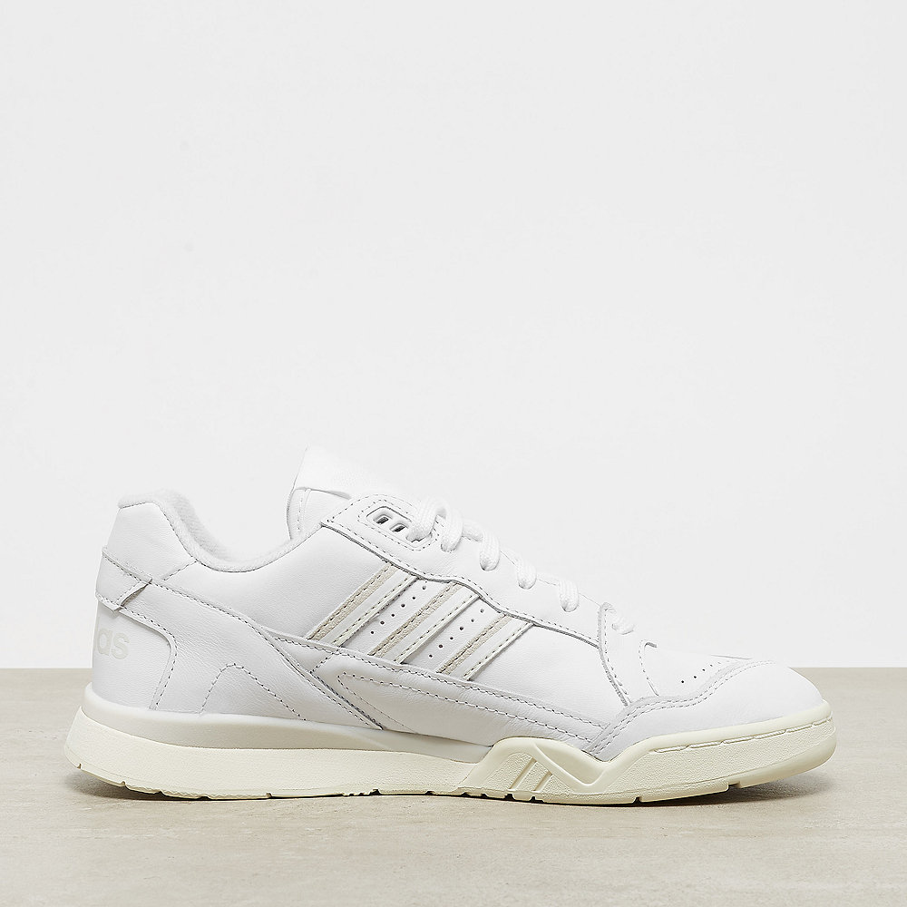 adidas A.R Trainer white/raw white/off white